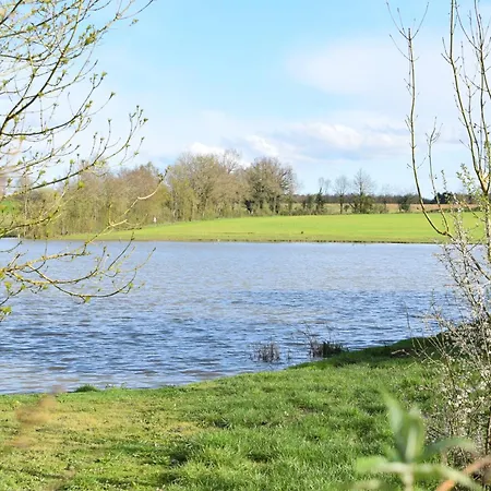 Le Cardoué, Gíte Au Cœur Du Bocage Vendéen Proche Puy Dufou * Chantonnay