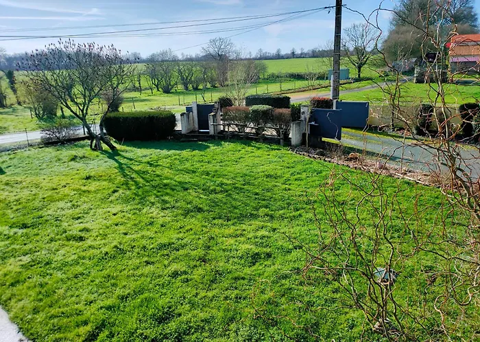 Le Cardoué, Gíte Au Cœur Du Bocage Vendéen Proche Puy Dufou Alojamento de Acomodação e Pequeno-almoço Chantonnay